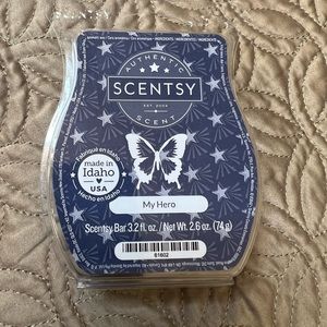 SCENTSY My Hero Wax Bar